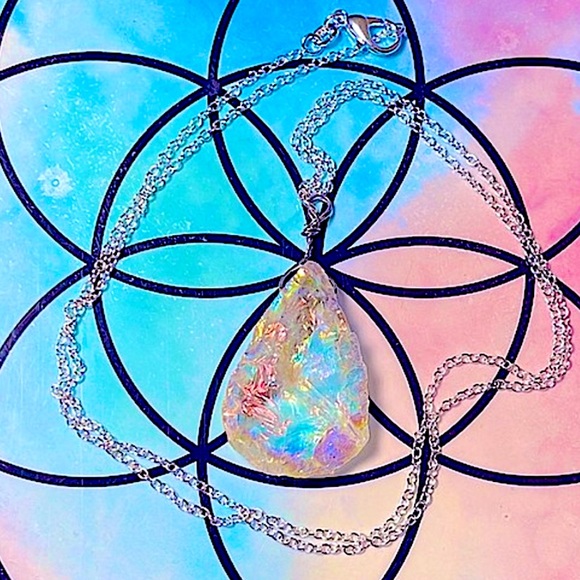 BOGO!! 🔮✨ Angel Aura Quartz Hand Crafted Pear Pendant w/ Sterling Silver chain - Picture 7 of 14